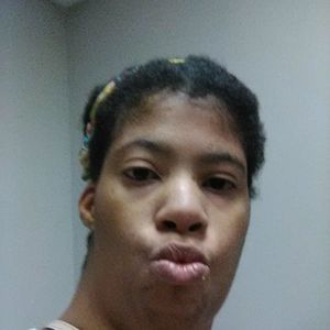 Meet your Posher, Aisha